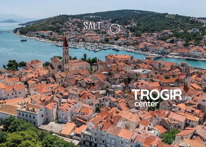 Villa Salt - 10 People, Heated Pool, Trogir, Near Beach & Split Airport