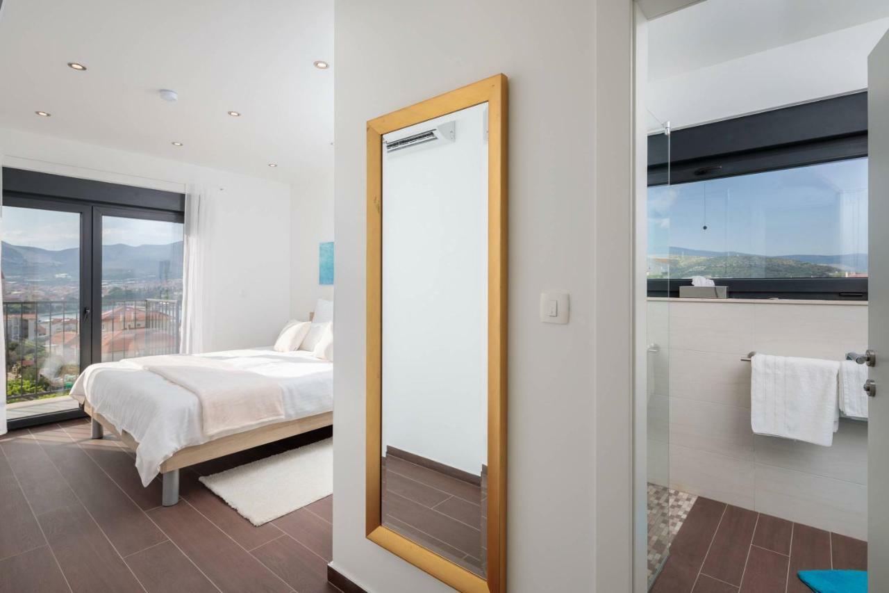 Salt - 10 People, Heated Pool, Trogir, Near & Split Airport * Trogir
