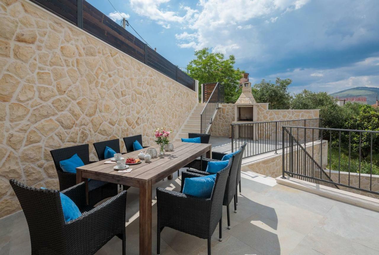 Salt - 10 People, Heated Pool, Trogir, Near & Split Airport Villa Trogir