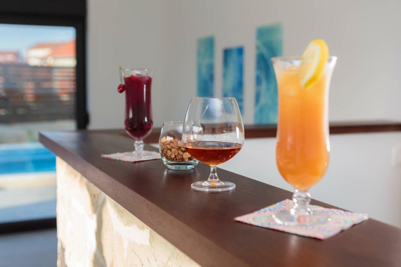 Villa Salt - 10 People, Heated Pool, Trogir, Near & Split Airport Trogir